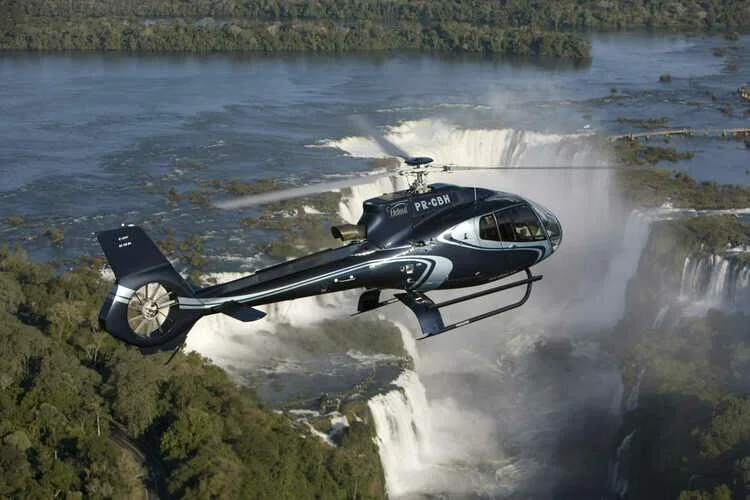 voo-de-helicoptero-nas-cataratas-do-iguacu-helisul